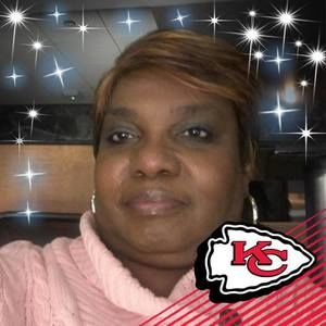 Meet your Posher, Evelyn